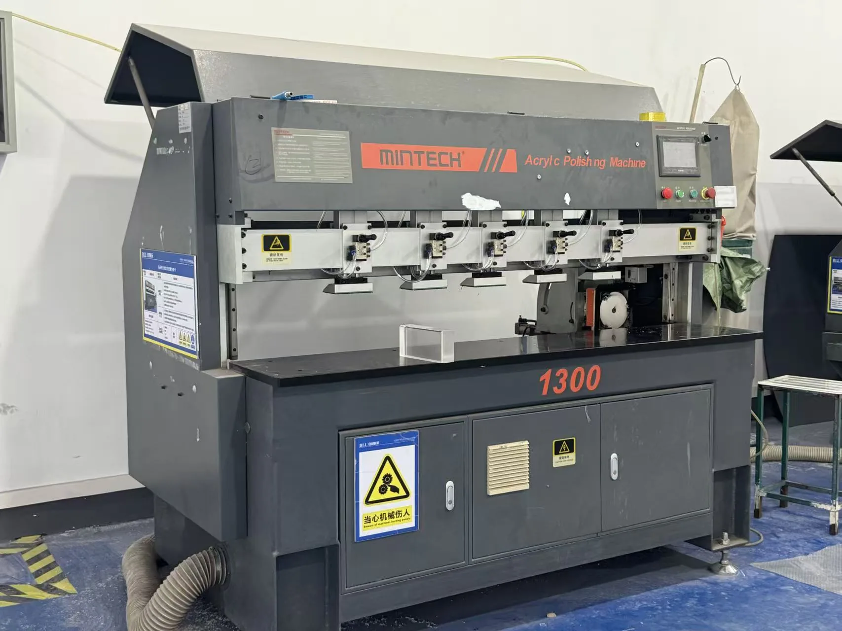 Acrylic edge polishing machine for clear finished components